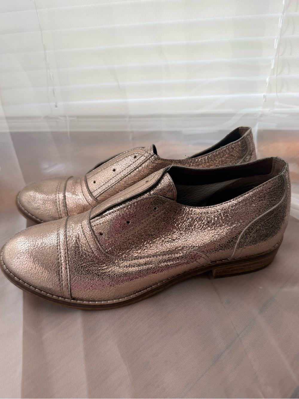 Metallic Rose Gold Slip-On Oxford Shoes